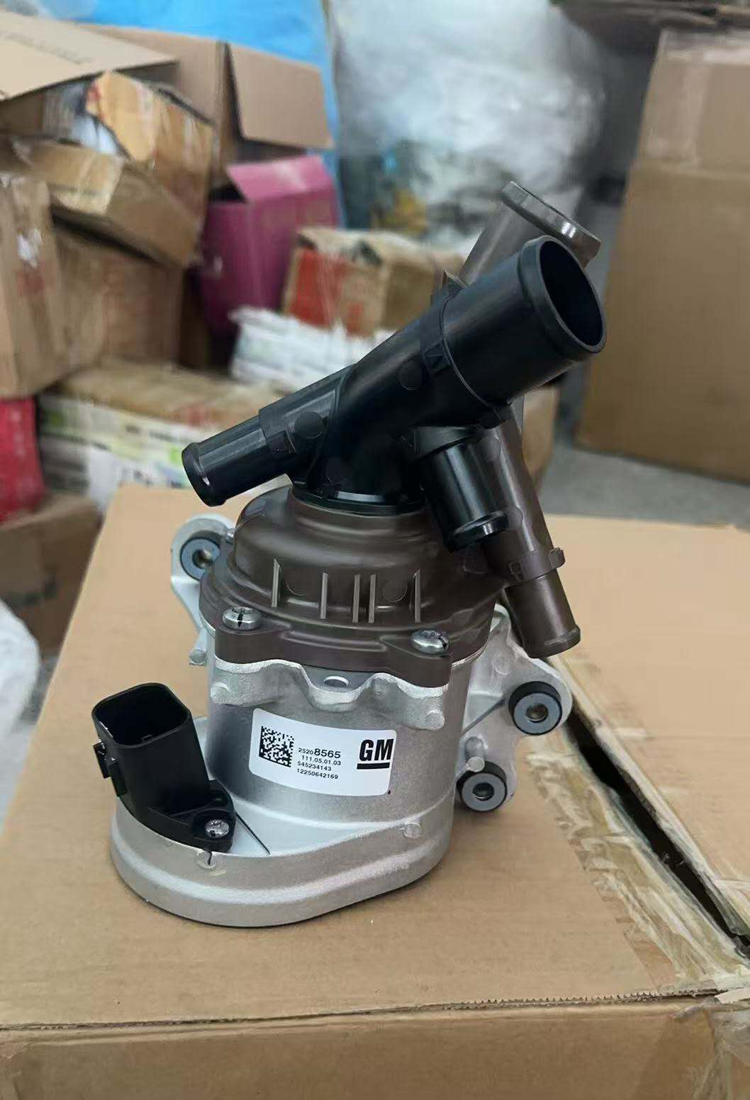 21-25 TRAILBLAZER 20-25 ENCORE GX ELECTRIC WATER PUMP # 12718625 GM NEW