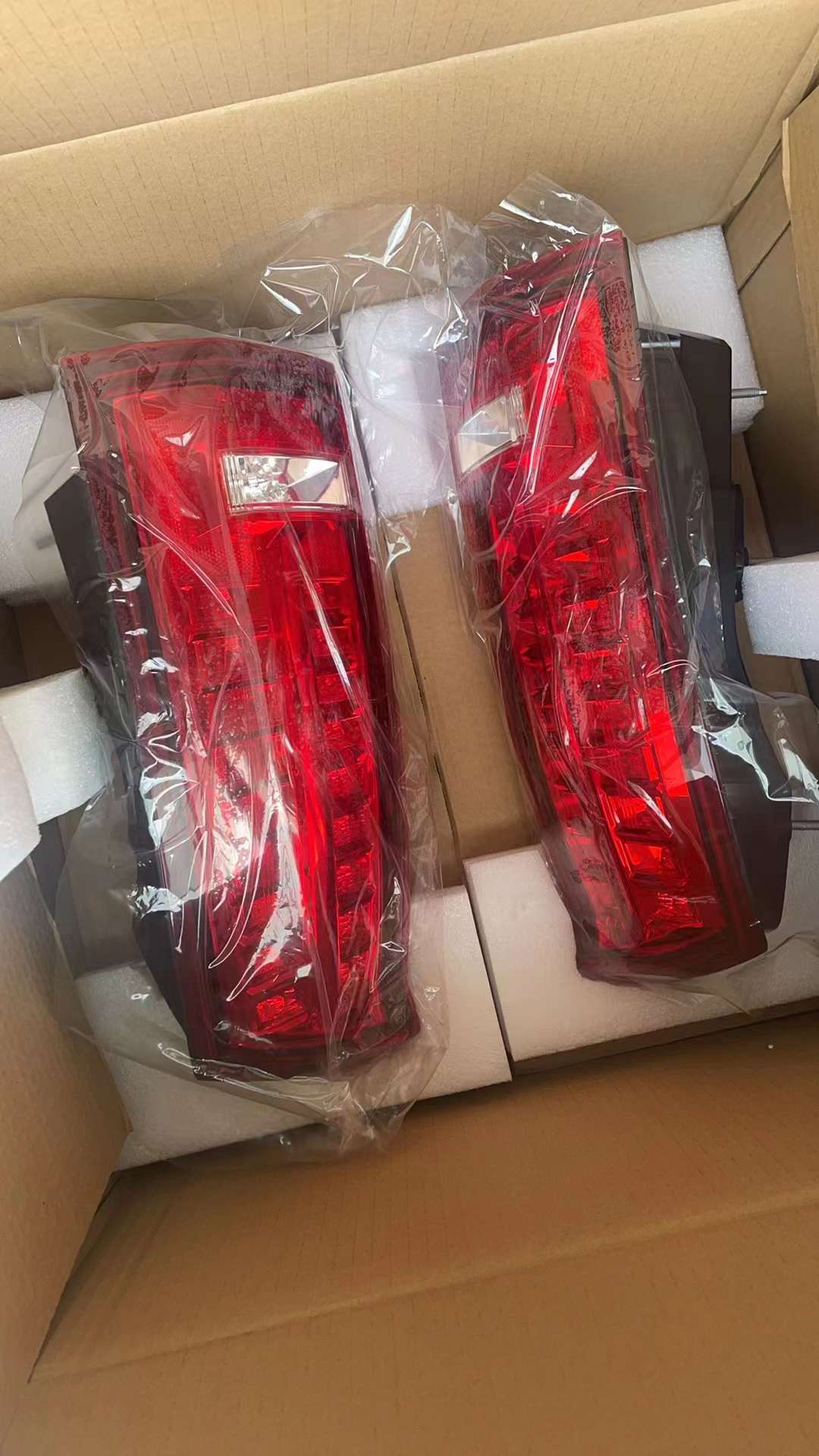 2005-11 STS EURO RED EXPORT TAILLIGHTS PAIR SET NEW USED OEM