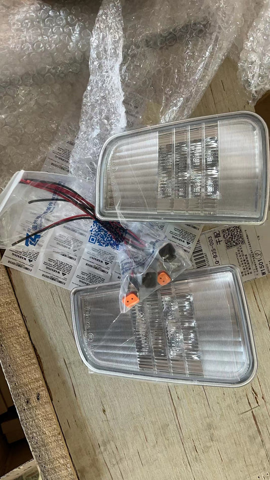 CADILLAC STS LED CLEAR REVERSE LIGHTS SET NEW OEM GM