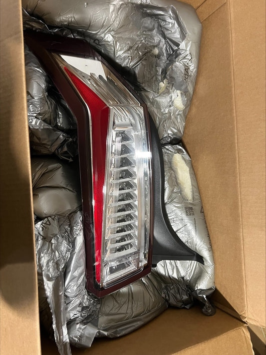 2011-2014 CADILLAC CTS COUPE EURO CLEAR EXPORT TAILLIGHT  NEW OEM GM 1pc