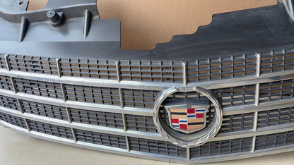 2005-2007 CADILLAC STS PLATINUM GRILLE USED OEM GM 9021417